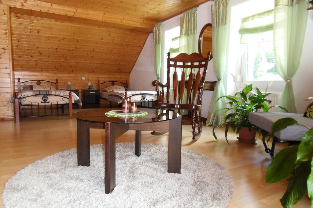 Apartment Sotocje Dolenja Trebusa Стая снимка