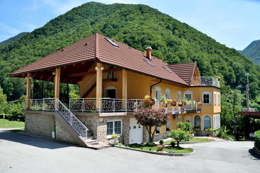 Apartment Sotocje Dolenja Trebusa Екстериор снимка